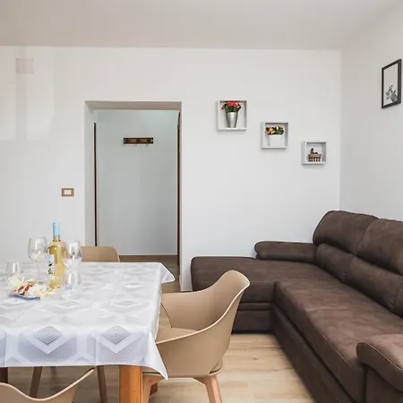 Little Marinella - A Con Parcheggio Privato Holiday home *