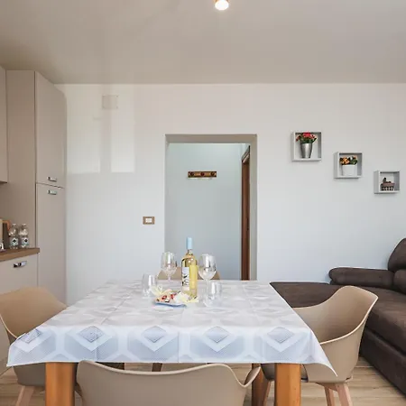 Little Marinella - A Con Parcheggio Privato