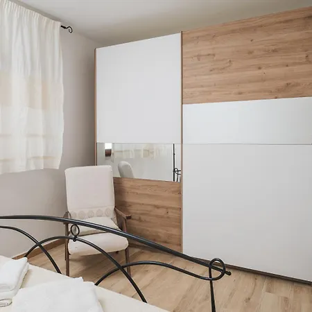Little Marinella - A Con Parcheggio Privato